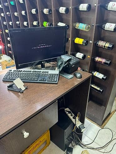 samdanlar ve saat: 1 eded Çaxır vitrini Siqaret polkası İçki üçün Mebel Demir vitrin 3 — 10
