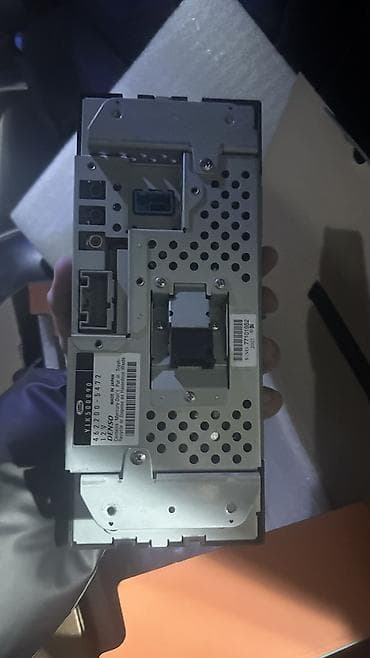 nissan ehtiyat: Land Rover Range Rover 2008 4.2 üçün zavod monitor. Üstdən çıxma. Hər — 4