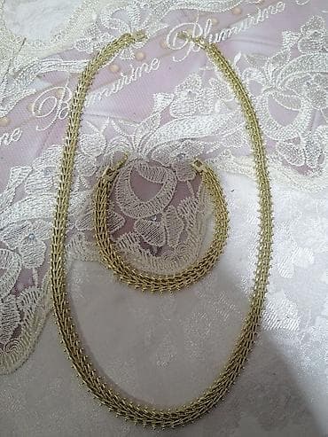 Zərgərlik dəsti – boyunbağı və bilərzik - Material: Metal ərintisi