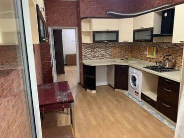 28 mayda 2 otaqli kiraye evler: 8 noyabr metrosuna Aviasiya universitetinə yaxın 18 mertebeli binanın — 5