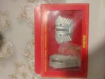 Avtomobil aksesuarları dəsti 1) MOMO sürücü pedal örtükləri - Qutu