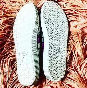 34 razmer: Ayaqqabi 34 olchude(stelka 22 sm), ustu parcadi, yumshagdi, yunguldi — 6