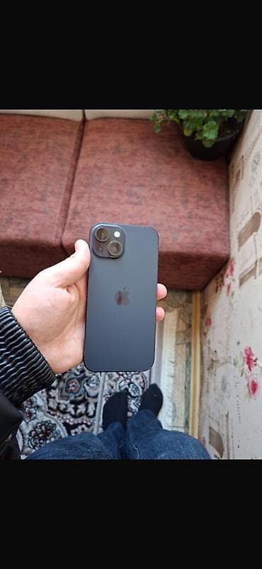 4k: IPhone 13, 128 GB, Qara — 8