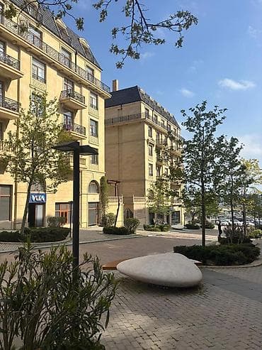 1 otaql: Satılır 3 otaqlı yeni tikili 90 m², Ağ şəhər q. Kateqoriya Yeni — 1