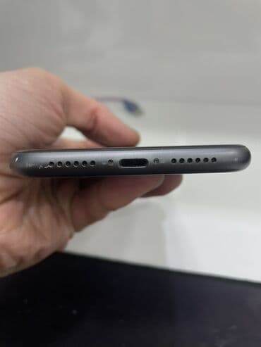 ultra: IPhone 11, Qara, Face ID — 3