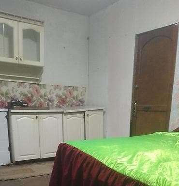 Həyət evləri və villalar: Kirayə verilir: mətbəx-kombi tipli otaq - Otaqla birlikdə kiçik — 1