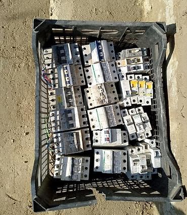 101 roza: Elektrik avtomatları və qoruyucu açarlar dəsti - Çeşid: 1, 2 və 3 — 1
