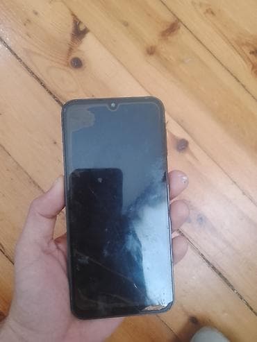 honor 8 pro: Samsung Galaxy A24 4G — 1