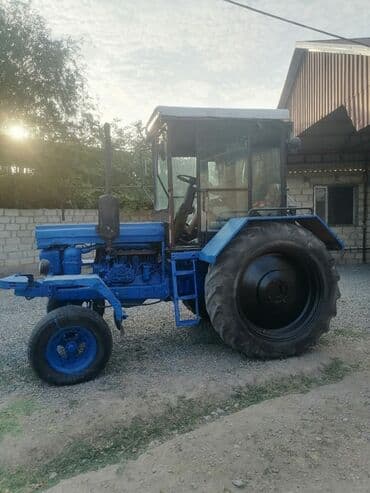 satisda olan traktorlar: Traktor 28, 1995 il, 68 at gücü, motor 10 l, İşlənmiş — 2