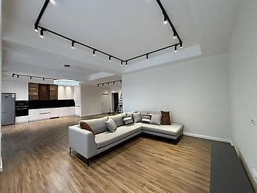 Mənzillər: İcarəyə verilir 3 otaqlı yeni tikili 140 m², Ağ şəhər q. Kateqoriya — 3