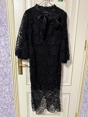 güpür: Qara rəngli zərif krujeva qadın donu - Model: midi uzunluqda, düz — 1