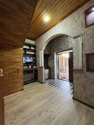 3 sot torpaq: Satış üçün həyət evi Ünvan Zabrat1 - Memarlıq: İki mərtəbəli, fasadı — 7
