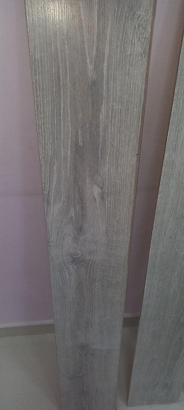 Ağac fakturalı laminant boz reng usden cixma yaxshi veziyyetdedi 9 — 2
