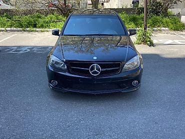 Mercedes-Benz C-Class sedan - Korpus: qara rəng, 4 qapı, aerodinamik — 1