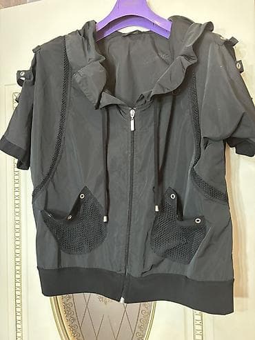 Kişi ayaqqabıları: Ust geyimleri Maraqlananlar whatsapp ile elaqe saxlaya biler Qadın və — 5