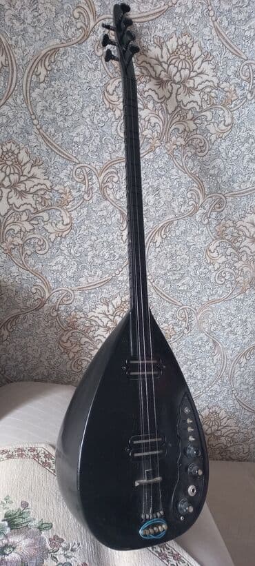 гитара азербайджан: Elektrik saz – 3 simli, qara rəng. - Korpus: damla formalı, klassik — 2