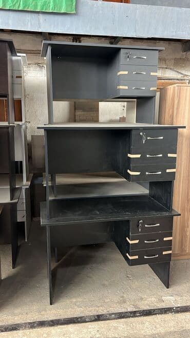 taxt doseklerinin satisi: Ofis mebeli Ofis masasi. Ofis stolu İcsi masas. Masa Stol Dolab — 2