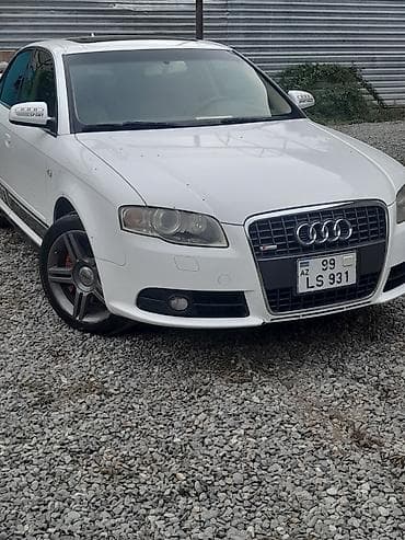 masin elanlari 2018: Audi A4 sedan – ağ rəng, S-line üslublu paket və idman elementləri — 2