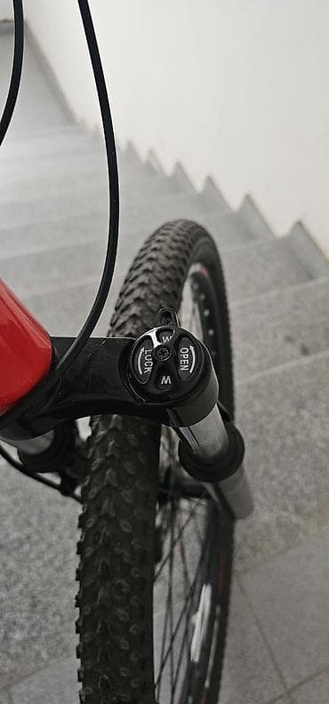 ucuz velasipet: Toba dağ velosipedi – parlaq qırmızı rəngdə, yüngül və möhkəm — 8