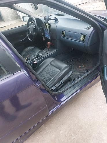 depazitsiz maşın: BMW 3 series: 2 l | 1994 il Sedan — 5