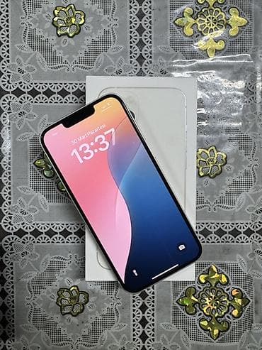 Техника и электроника: IPhone 13, 128 ГБ, Белый, Face ID, С документами — 2