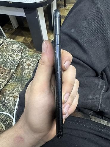 IPhone 7, Qara, Barmaq izi — 2