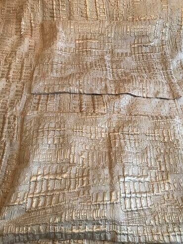 Покрывало на кровать 250 х 240 см и две наволочки размер 50 х 70 см