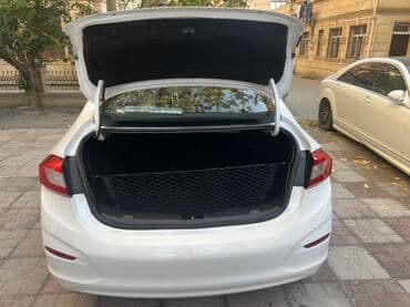 cruze diffuser: Chevrolet Cruze: 1.4 l | 2018 il 77000 km Sedan — 18