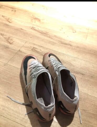 Butslar Nike, Ölçü: 42