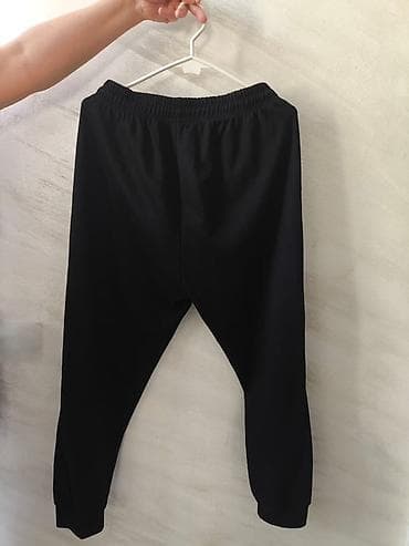 kapri şalvar: Qara Adidas idman dəsti – kapüşonlu svitşot və şalvar - Rəng: tam — 4