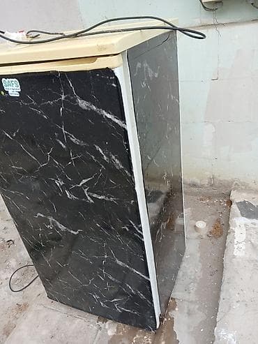 Kompakt birkameralı soyuducu - Üst hissədə kiçik dondurucu bölməsi - — 6