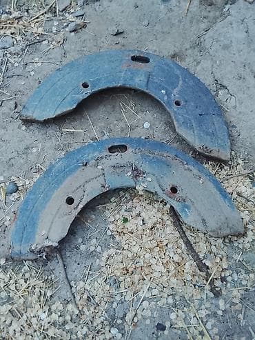 dəmir boru satışı: Quruzlar satılır 4 ədədi 2 ədədi 120 manatdı — 2