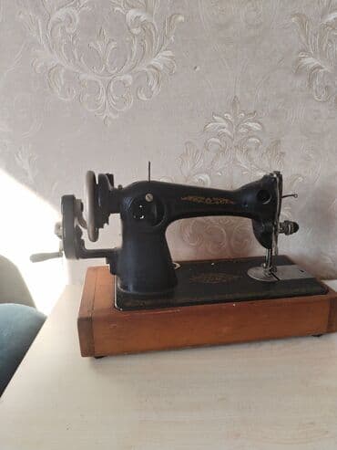 ручная швейна машина: Tikiş maşını İşlənmiş,Mexaniki, Ünvandan götürmə — 2