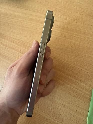 usb kabel iphone: IPhone 15 Pro, 256 GB, Natural Titanium, Face ID — 4