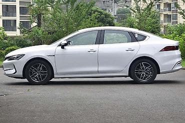 BYD Qin Plus: 1.5 l | 2024 il 30000 km Sedan
