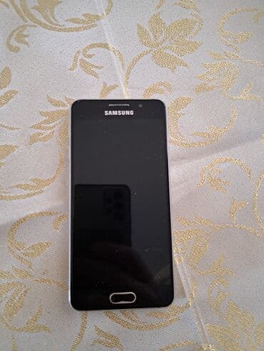samsung galaxy a3 2015: Samsung Galaxy A3 2016, 32 GB, rəng - Qara, Qırıq — 1