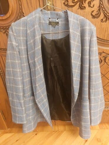 jaketler qadin ucun: Razmer Qadın blezeri – UZEL markası, Ölcü 40. - Rəng: Açıq göy, ağ — 1