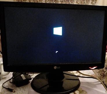 Masa üstü kompyuter OYQ DDR2 5 qb HDD 400 qb Prosessor İntel