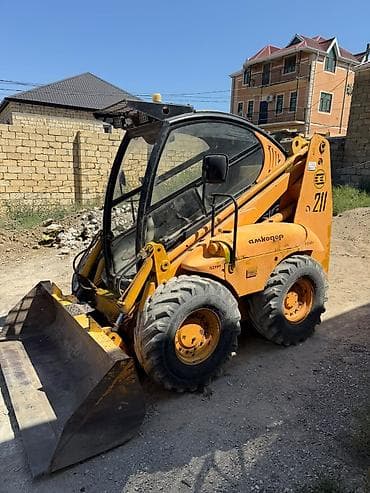 lada kalina qiyməti: Satılır ön yükləyici mini texnika – **Амкодор 211** Tikinti, abadlıq — 2