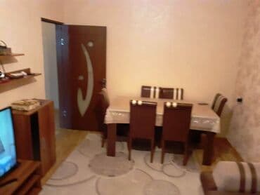 9 ci mikrorayon satilan evler: Bakı, 3 otaqlı, Köhnə tikili, m. Neftçilər, 80 kv. m — 3