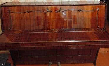 Upright pianino – klassik üslubda, tünd qəhvəyi (maun effektli) parlaq lalafo.az -da Upright pianino – klassik üslubda, tünd qəhvəyi (maun effektli) parlaq