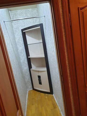 otaq yoldaşı qız: Xətai rayonu,Həzi Aslanov metrosunun çıxışında,9 mərtəbəli — 9