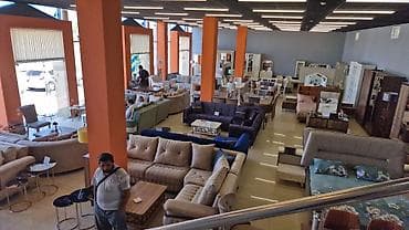 blue mall evler: 3mərtəbəli obyekt. Zirzemi 300kv, 1ci mərtəbə 300kv, 2ci mərtəbə — 5