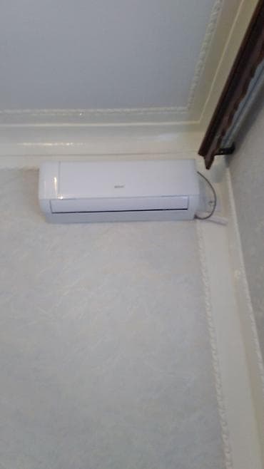 kondisoner işlənmiş: BENK split kondisioner Model: ASW-H12A4/QER1 Tip: Divar tipli split — 3