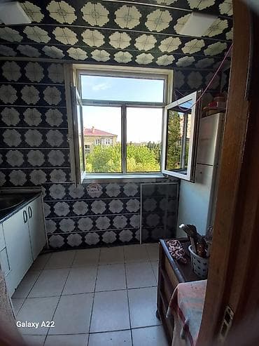 mikrorayonda satilan evler: Sumqayıt, 2 otaqlı, Köhnə tikili, 45 kv. m — 10