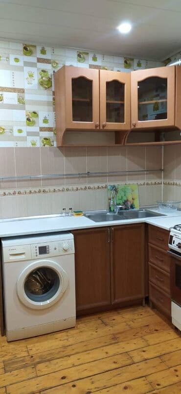 аренда квартир на долгий срок: Köhnə Günəşli qəsəbəsi, Megastore marketin yanı, 9 mərtəbəli köhnə — 5