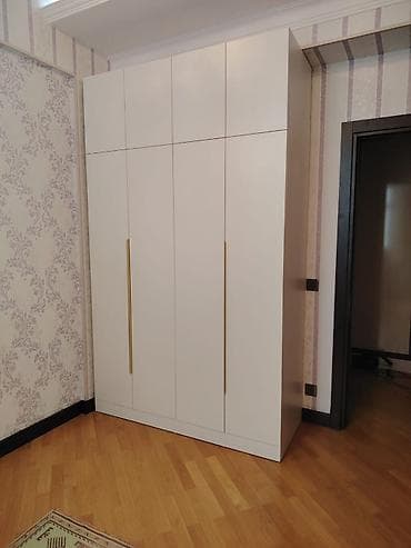 Sifarişlə ofis mebeli: Siyirməli, Polkalı, MDF — 10