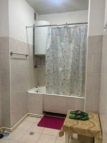 Kirayə mənzillər: Сдается квартира в районе Азнефть,напротив 6 школы. 3 /4 этаж3 — 8