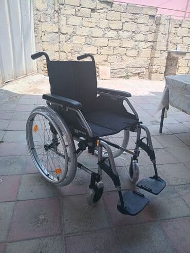 унитаз для инвалидов переносной: Təkərli kürsü hərəkət məhdudiyyəti olan şəxslər üçün nəzərdə — 1