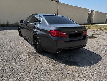 ford transit matoru: BMW 5 series: 2 l | 2011 il Sedan — 5